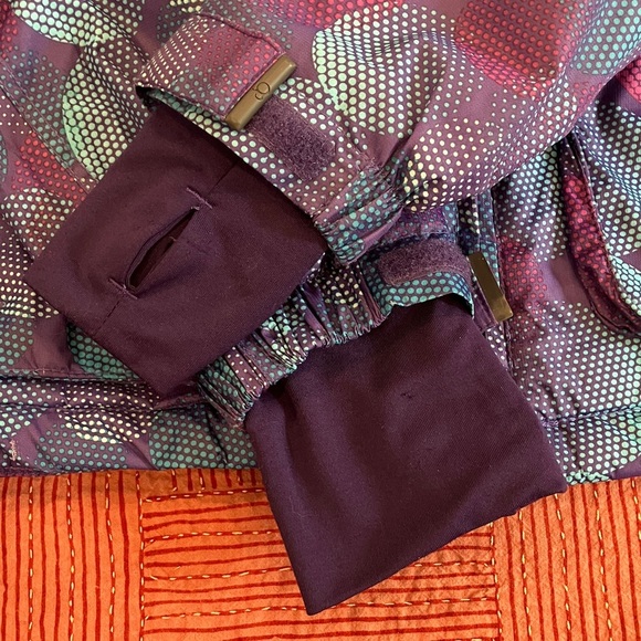 OP women’s medium snow / ski / winter jacket with powder skirt - Picture 9 of 16